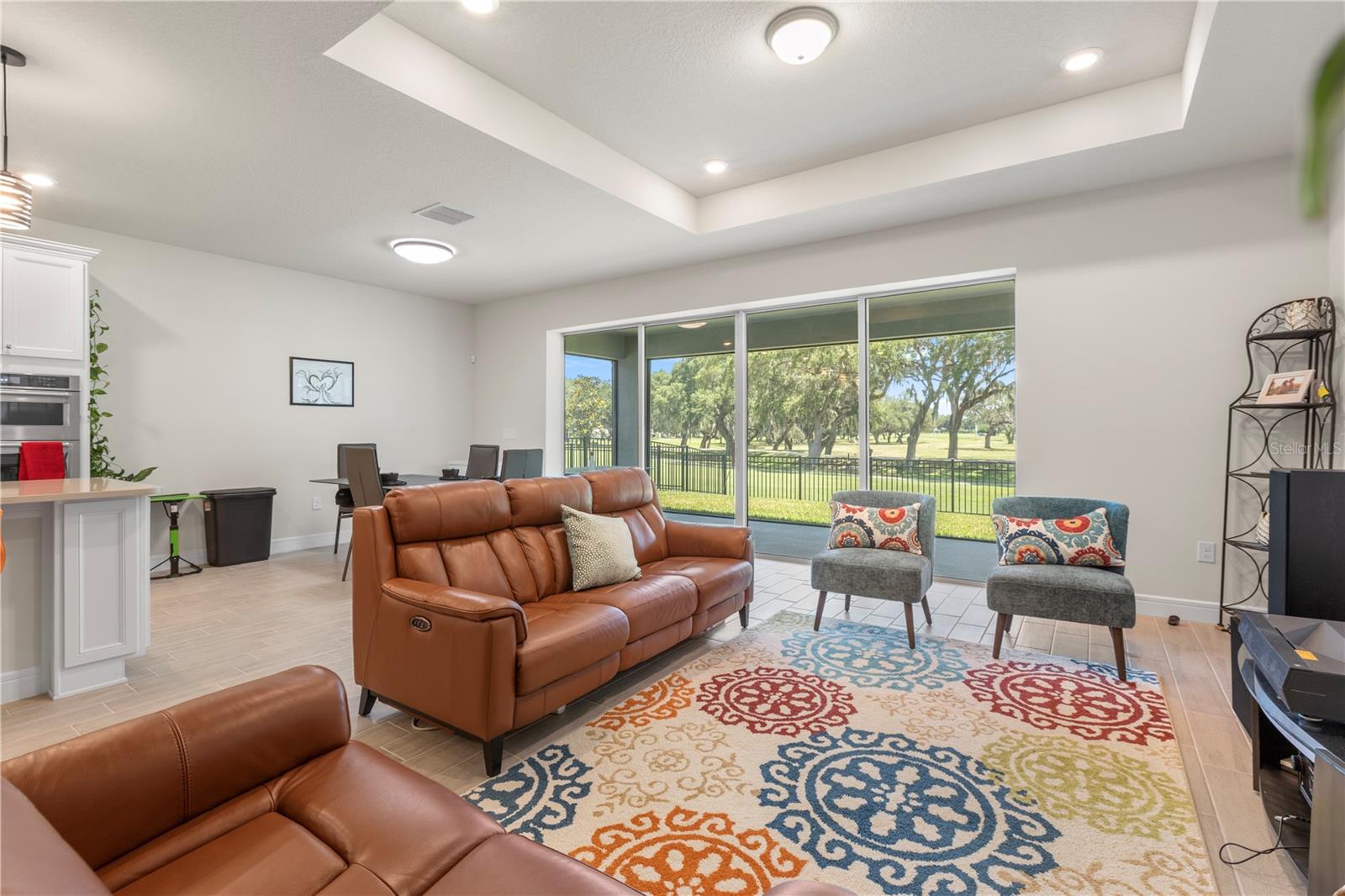 Listing photo id 2 for 36923 Highland Meadows Court