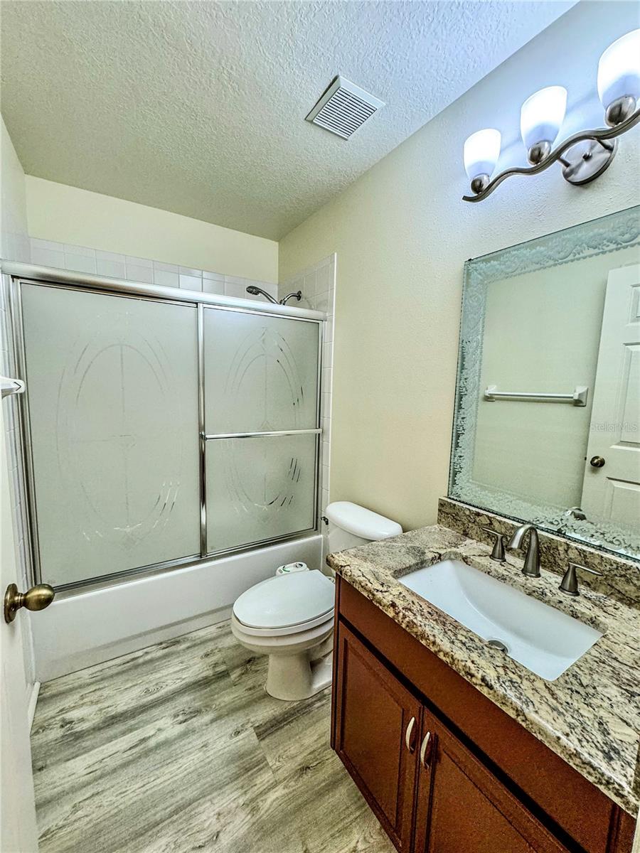 Listing photo id 22 for 4614 River Close Boulevard