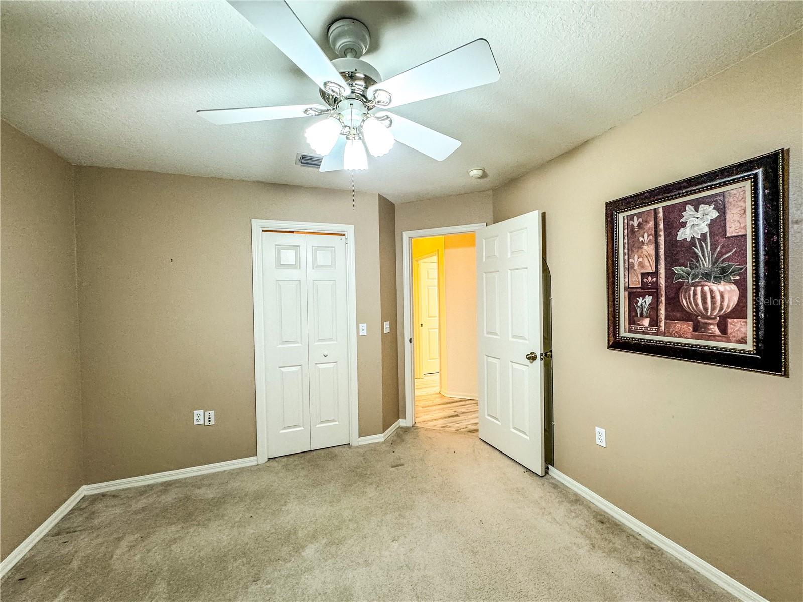 Listing photo id 23 for 4614 River Close Boulevard