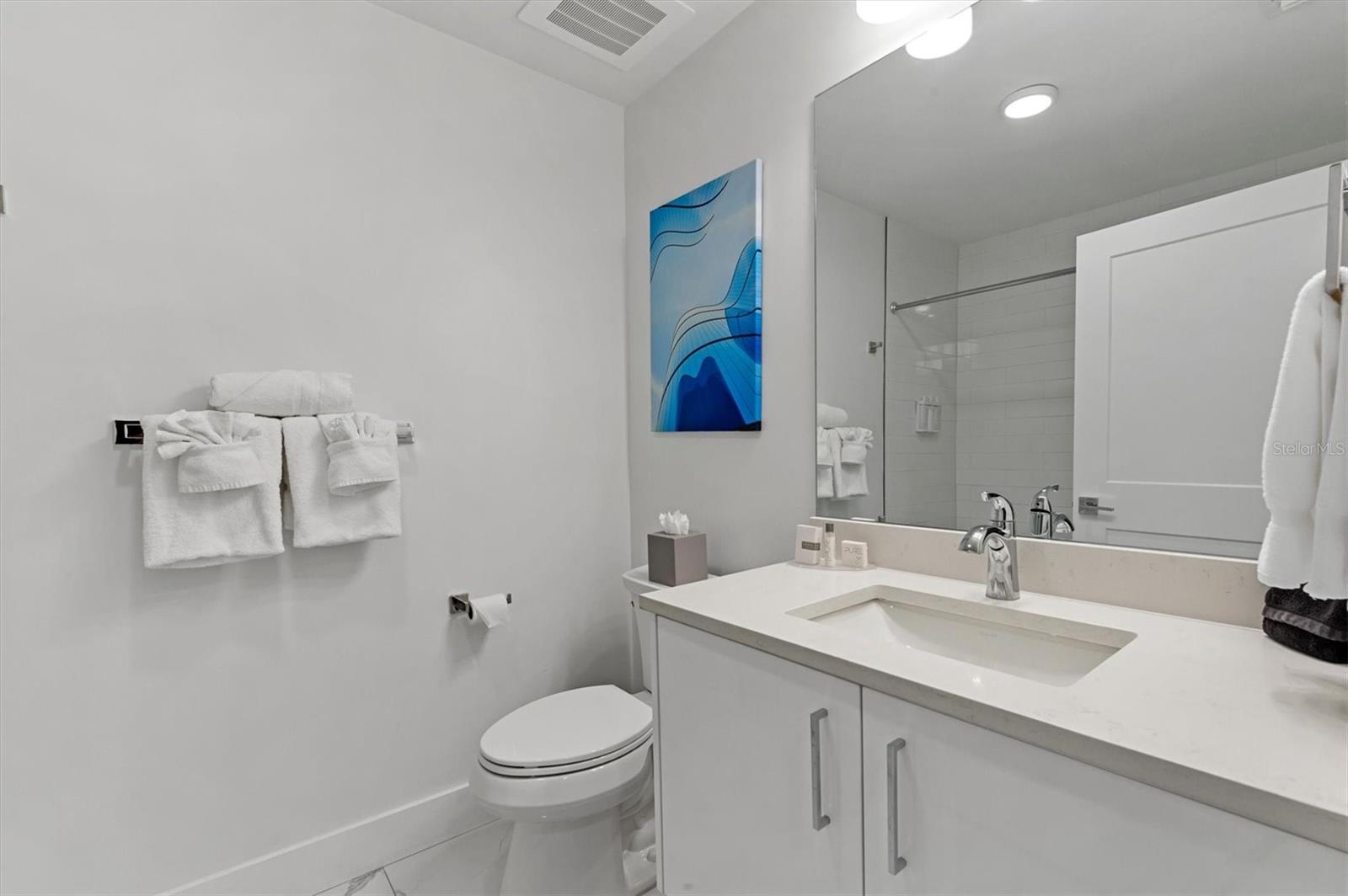 Listing photo id 21 for 11500 Gulf Boulevard 610