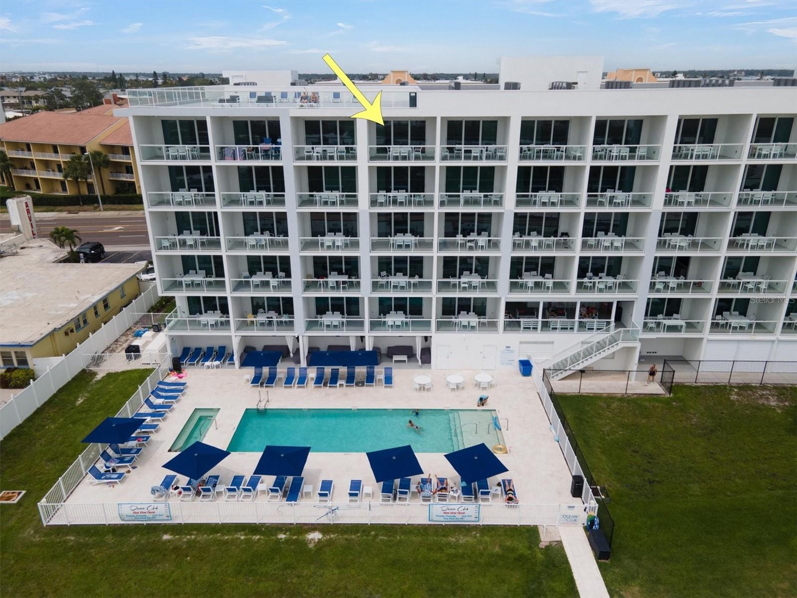 Listing photo id 27 for 11500 Gulf Boulevard 610