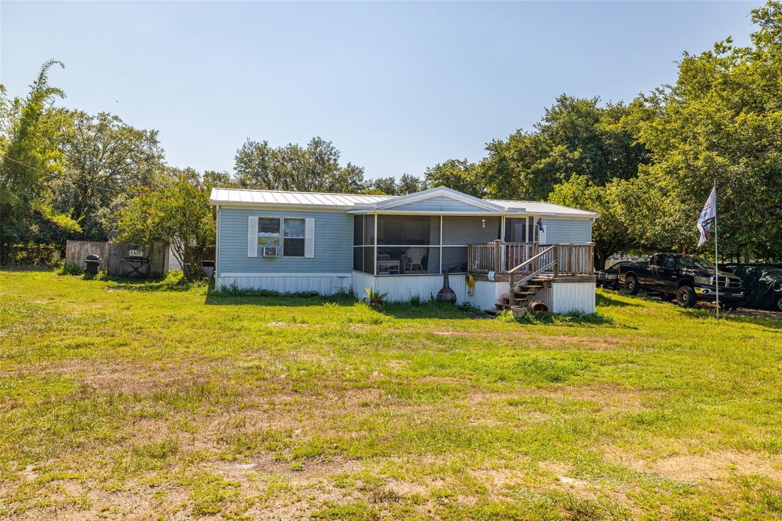 Listing photo id 14 for 7308 Boyette Road