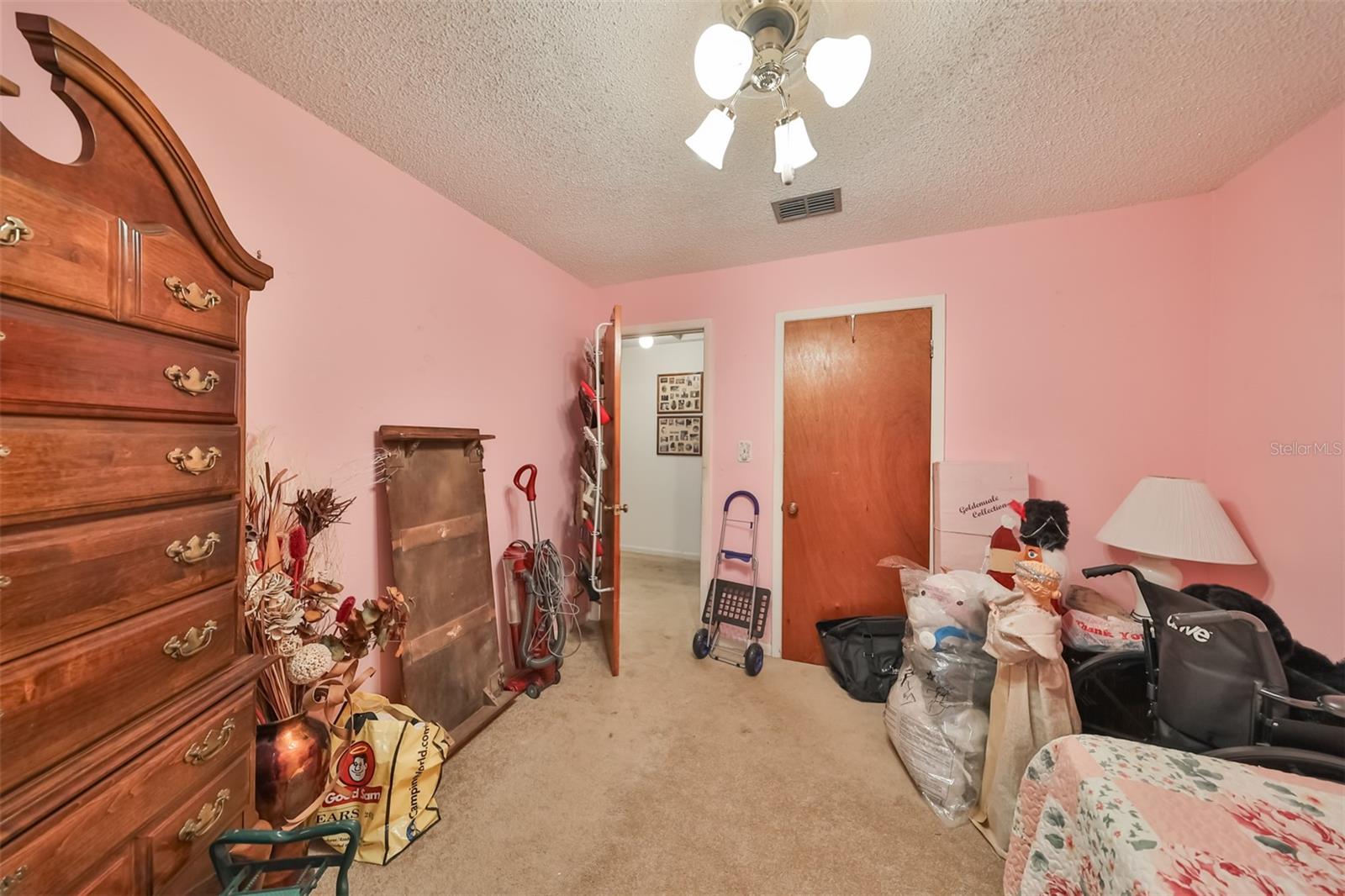Listing photo id 56 for 12922 672 Highway