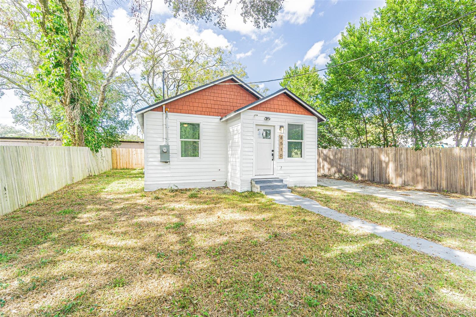 Listing photo id 0 for 8510 9th Street