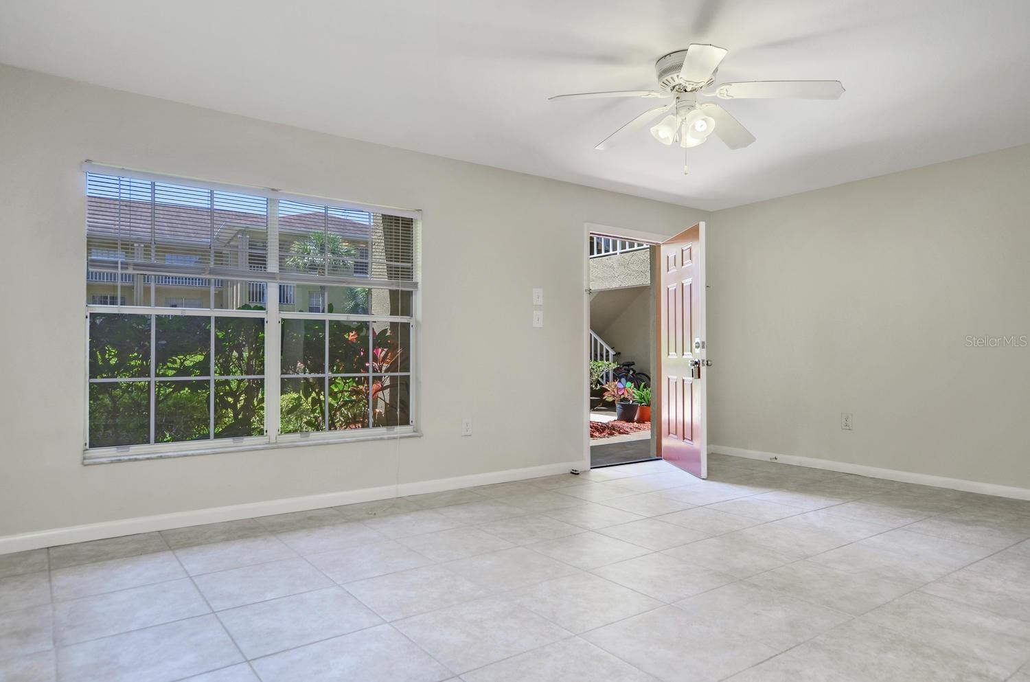 Image 10 of 19 For 2690 Coral Landings Boulevard 313