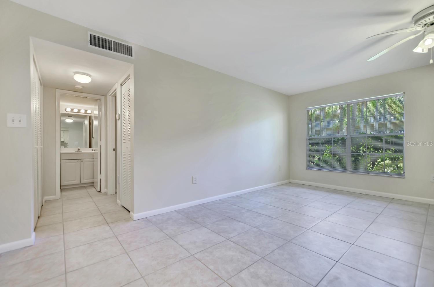 Image 15 of 19 For 2690 Coral Landings Boulevard 313