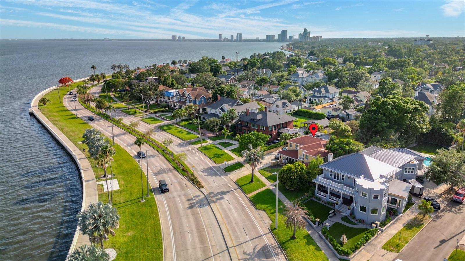 Listing photo id 6 for 803 Bayshore Boulevard