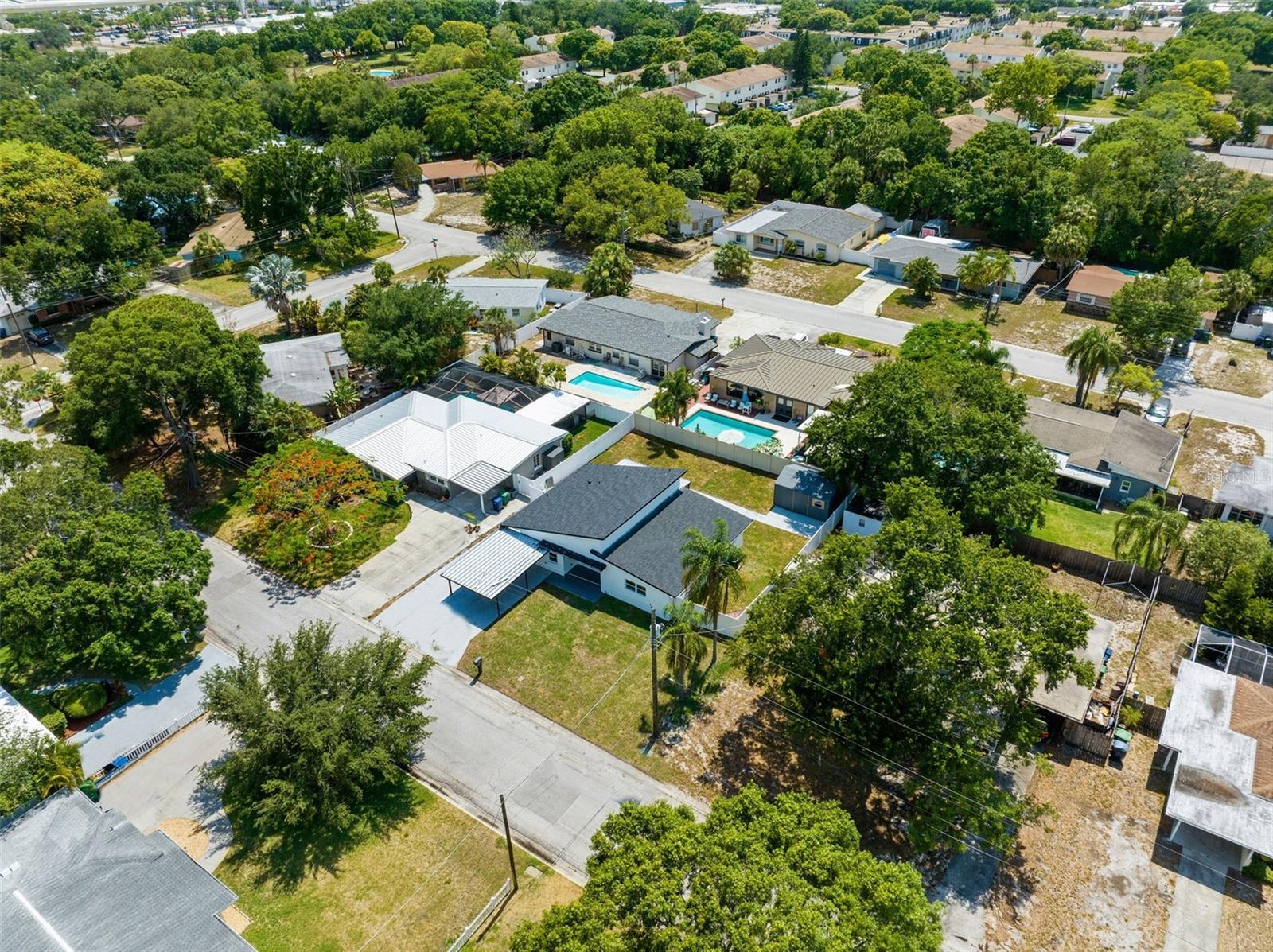 Image 6 of 39 For 4523 Cameron Avenue