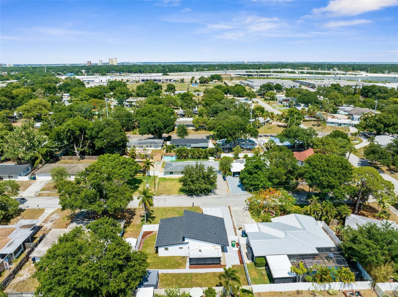 Image 9 of 39 For 4523 Cameron Avenue