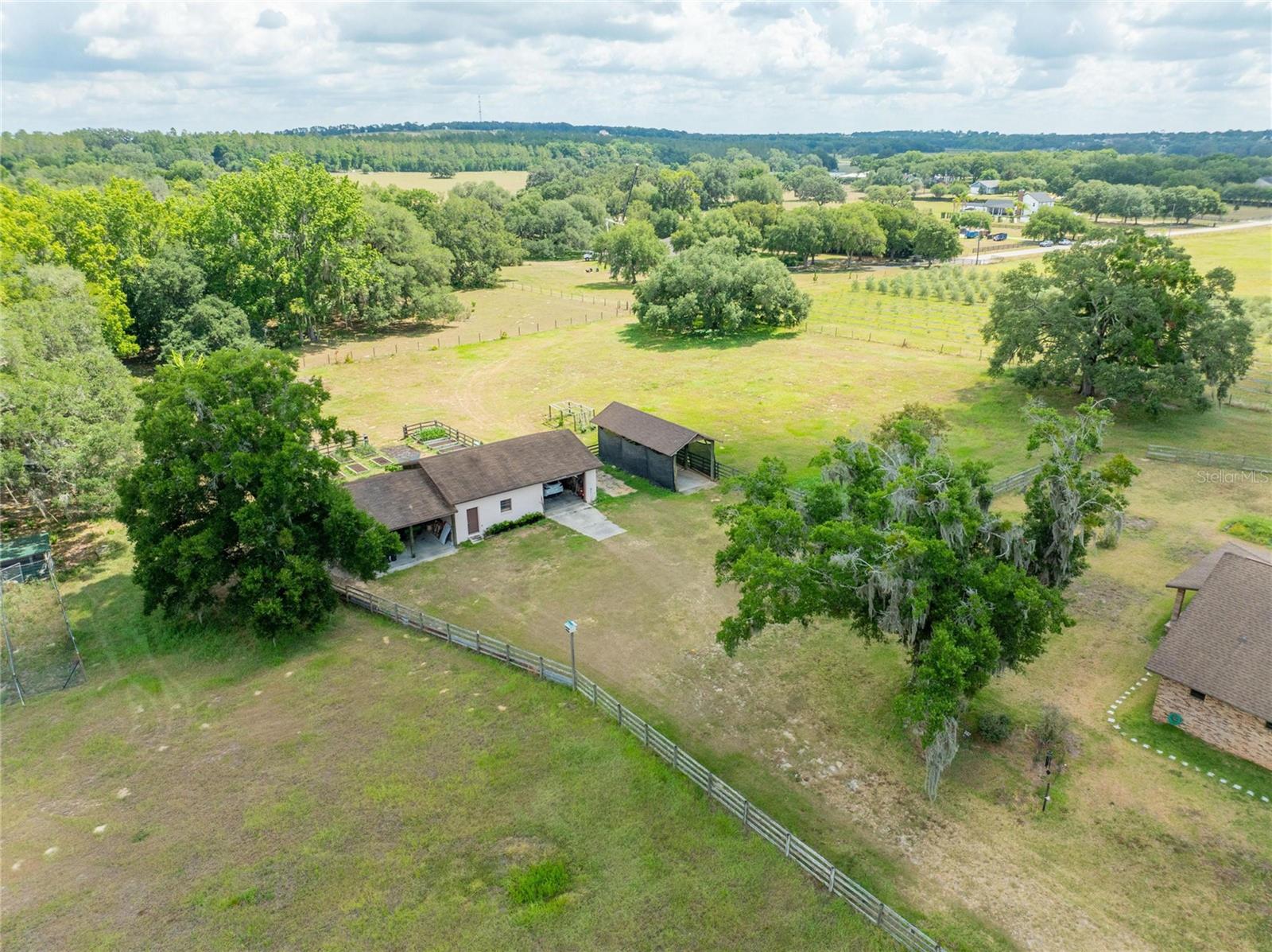 Listing photo id 10 for 9229 Fort King Road