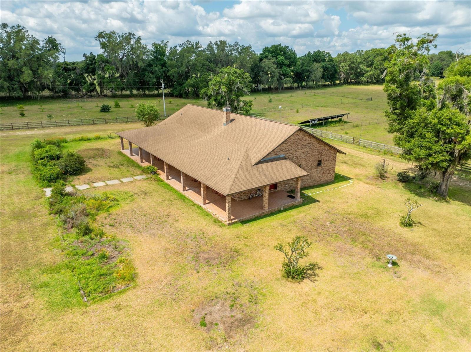 Listing photo id 13 for 9229 Fort King Road