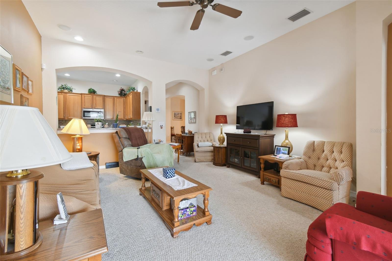 Listing photo id 29 for 6907 Runner Oak Drive