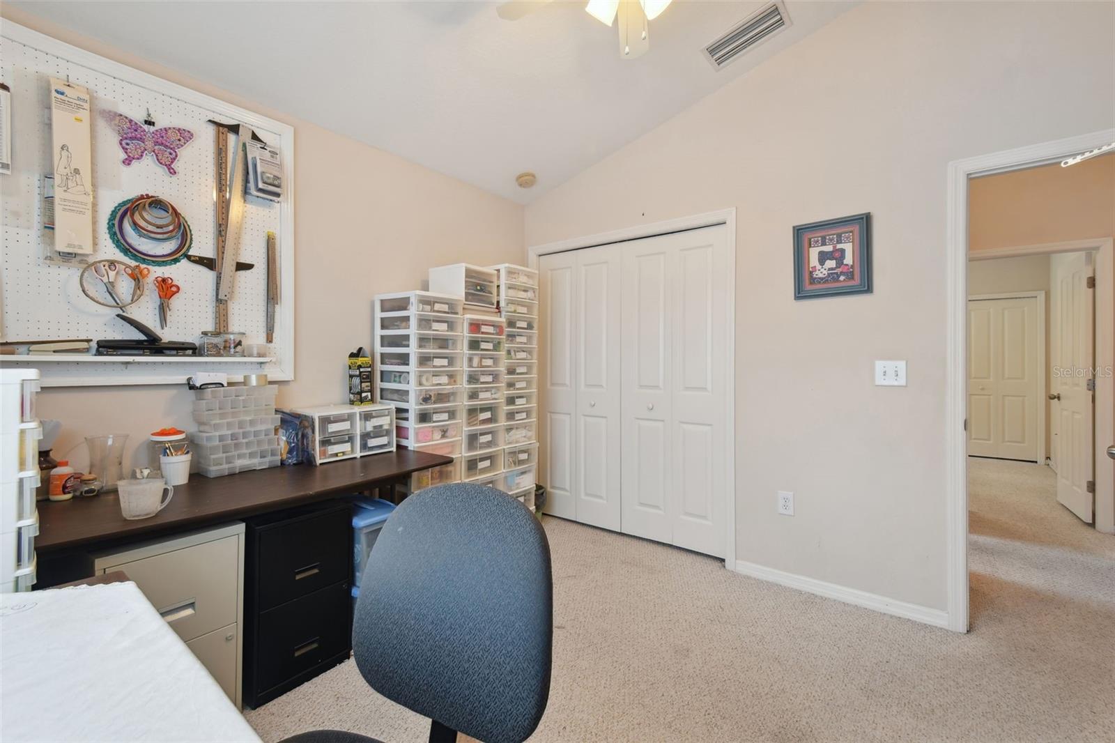 Listing photo id 38 for 6907 Runner Oak Drive