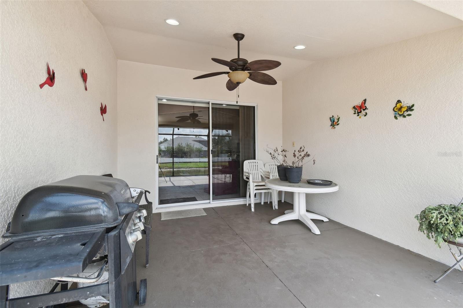 Listing photo id 44 for 6907 Runner Oak Drive