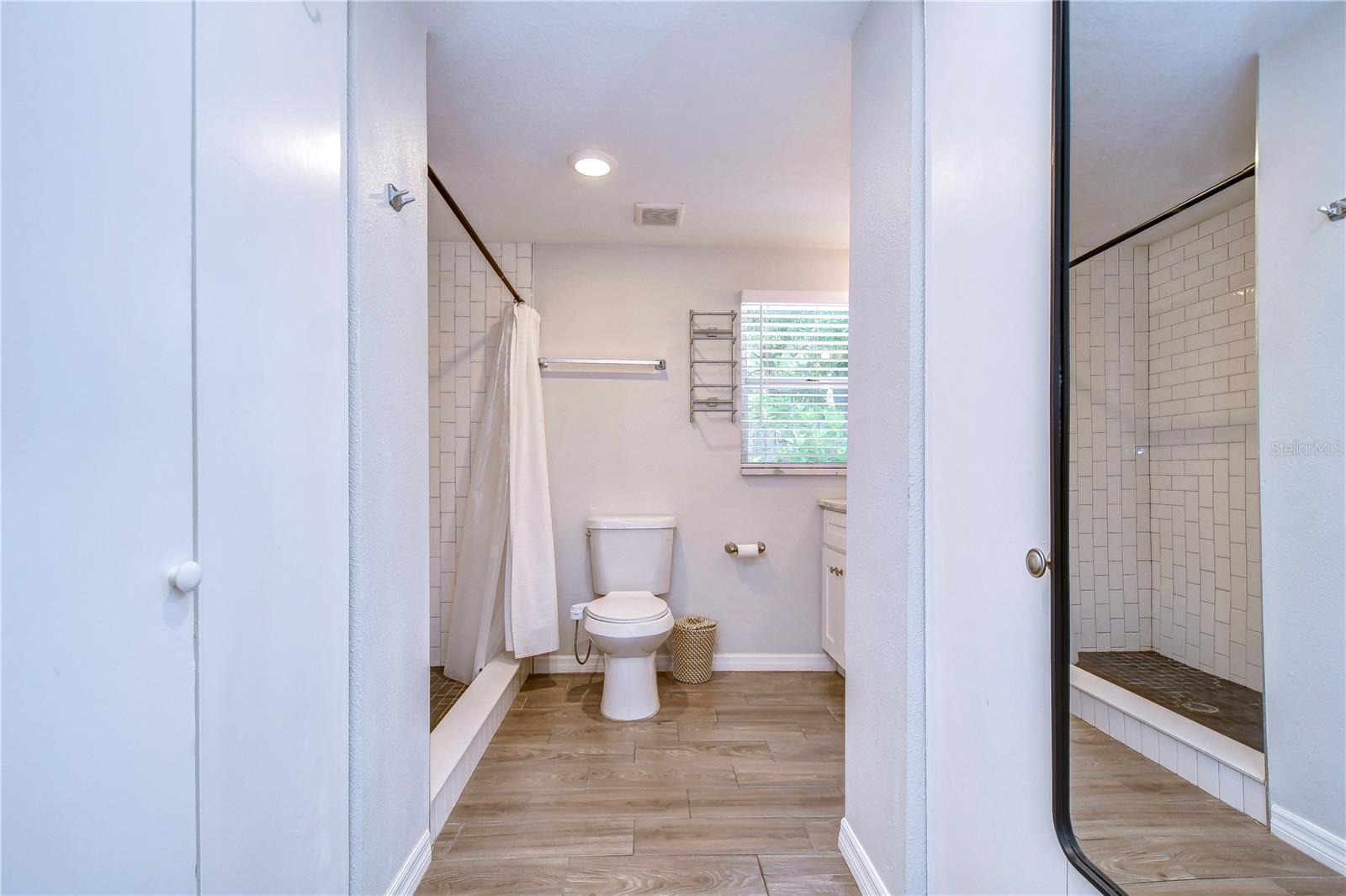 Listing photo id 25 for 4014 Lawn Avenue