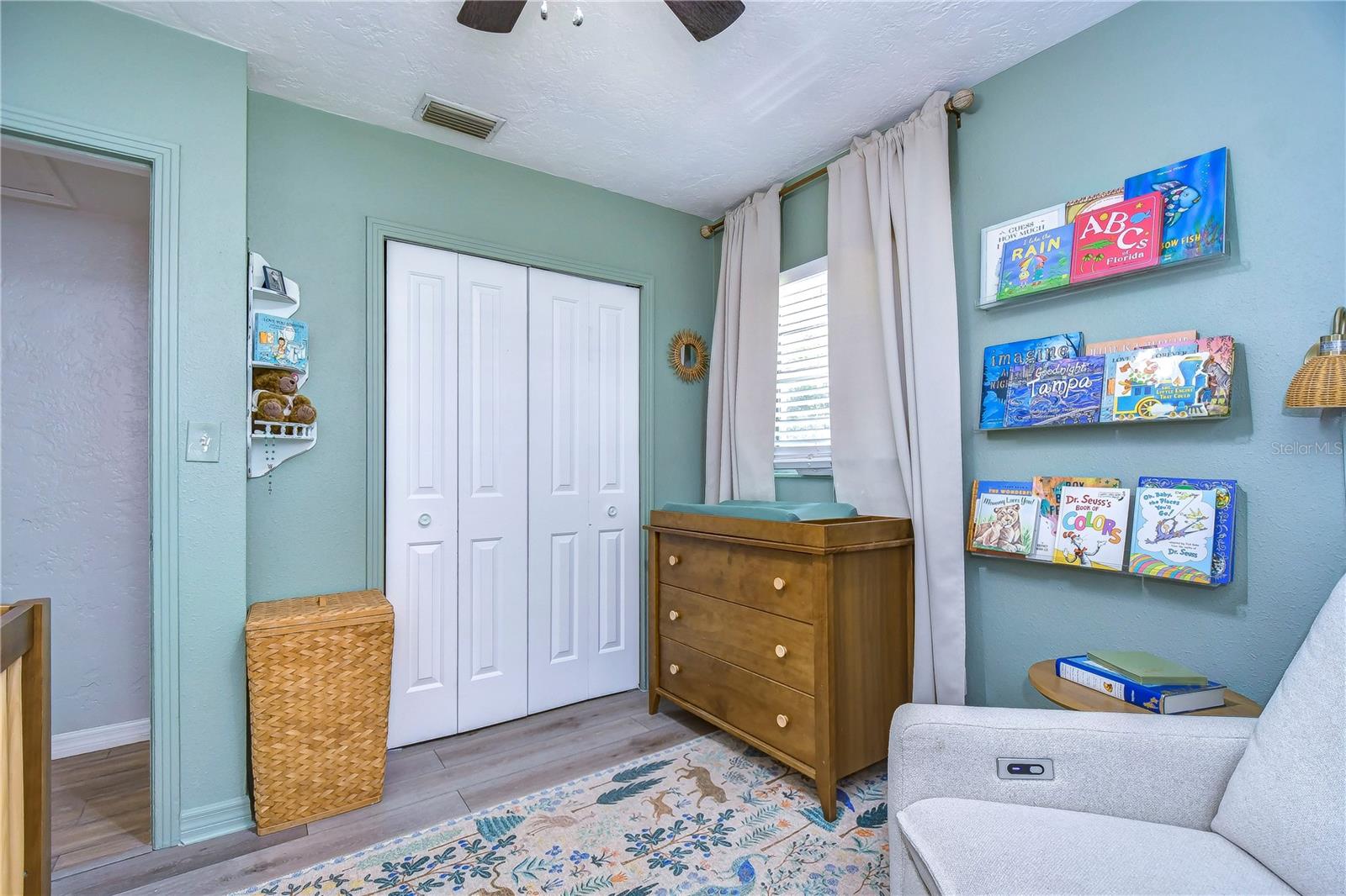 Listing photo id 33 for 4014 Lawn Avenue