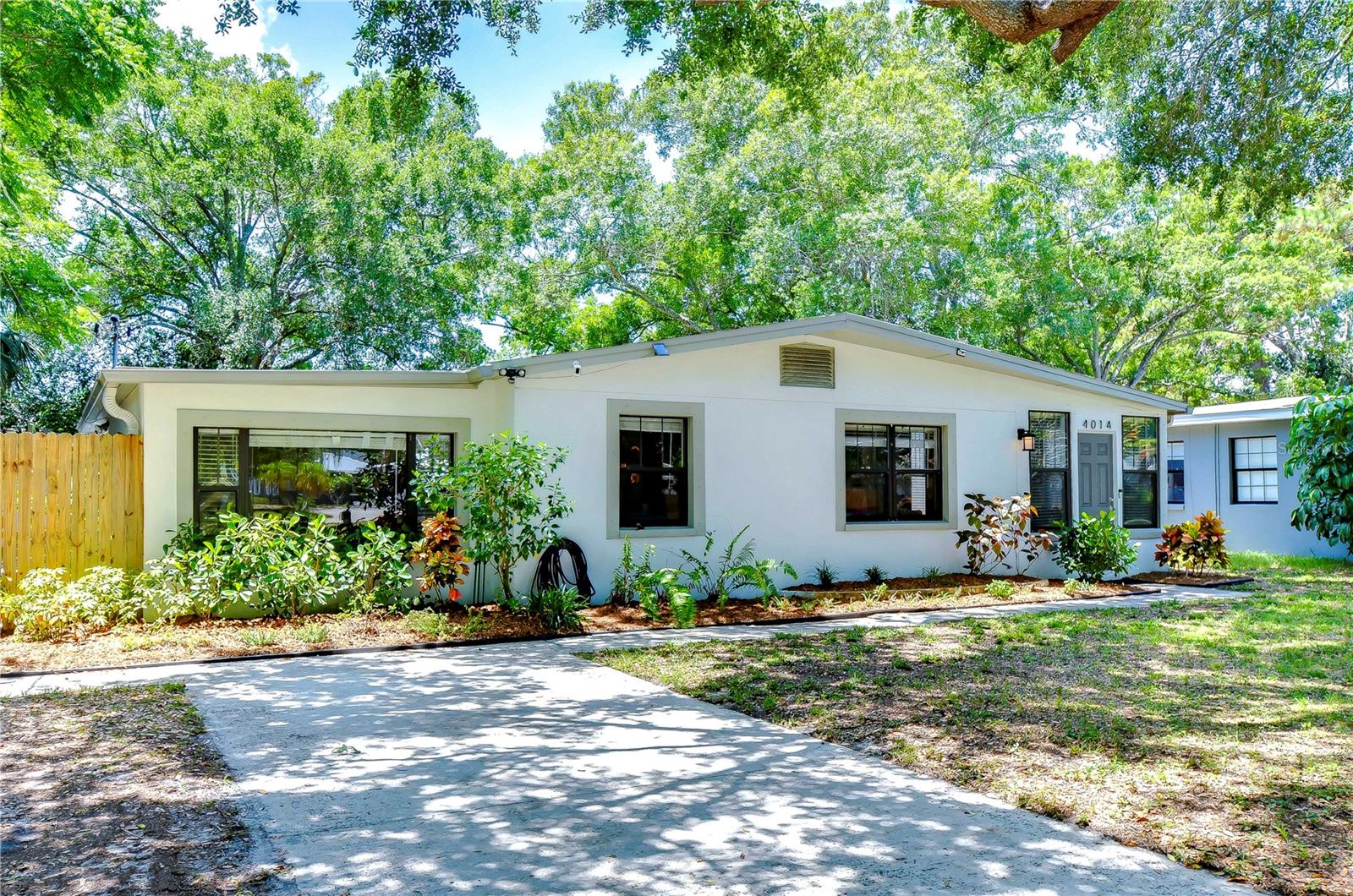 Listing photo id 3 for 4014 Lawn Avenue
