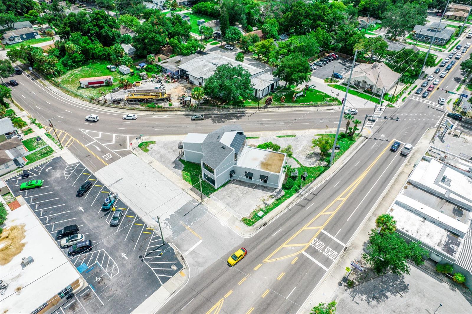 Image 9 of 83 For 3922 Tampa Street