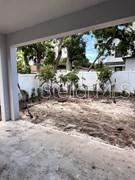 Listing photo id 7 for 3924 Carmen Street