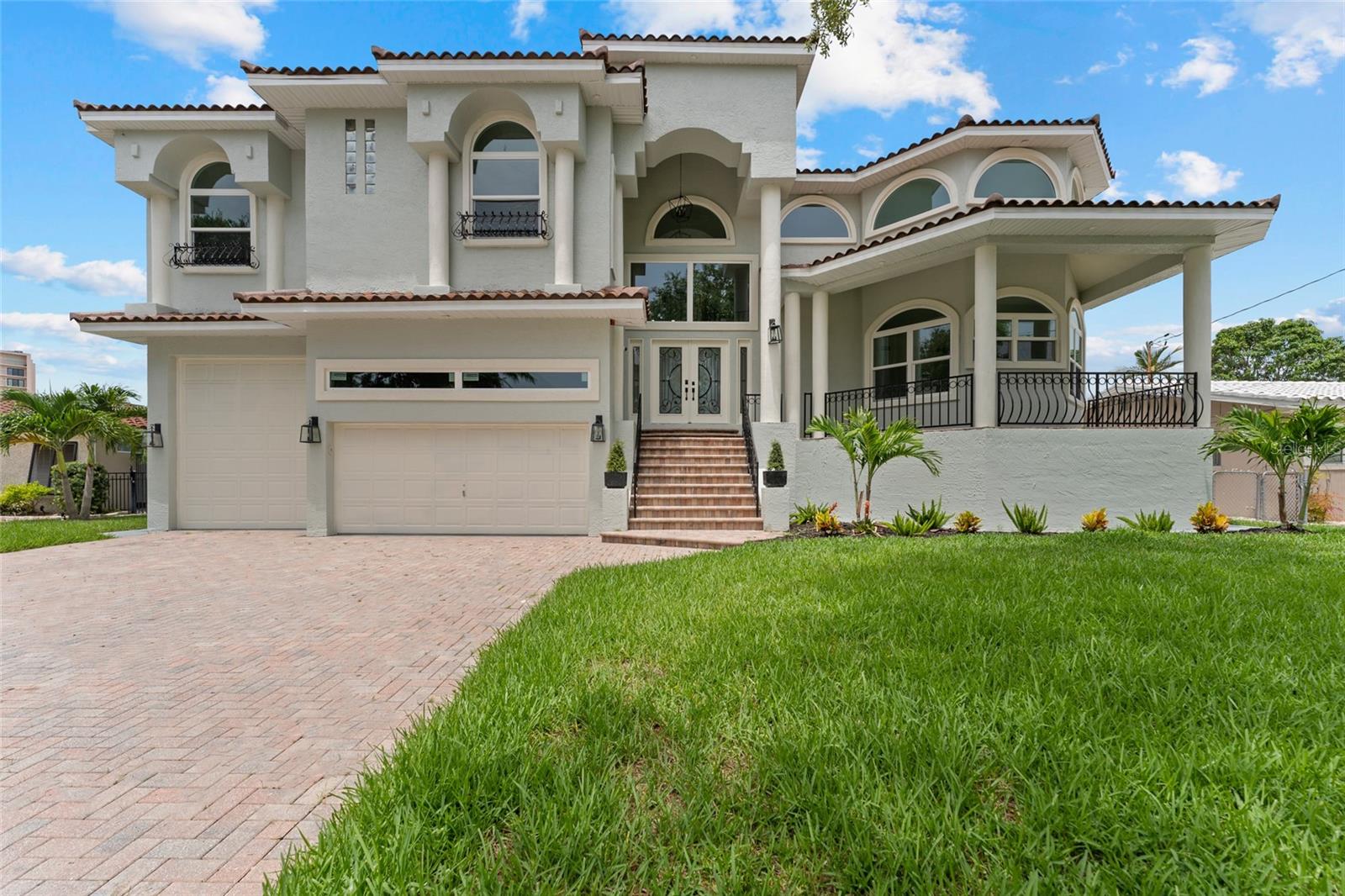 Details for 124 Leeward Island, CLEARWATER BEACH, FL 33767