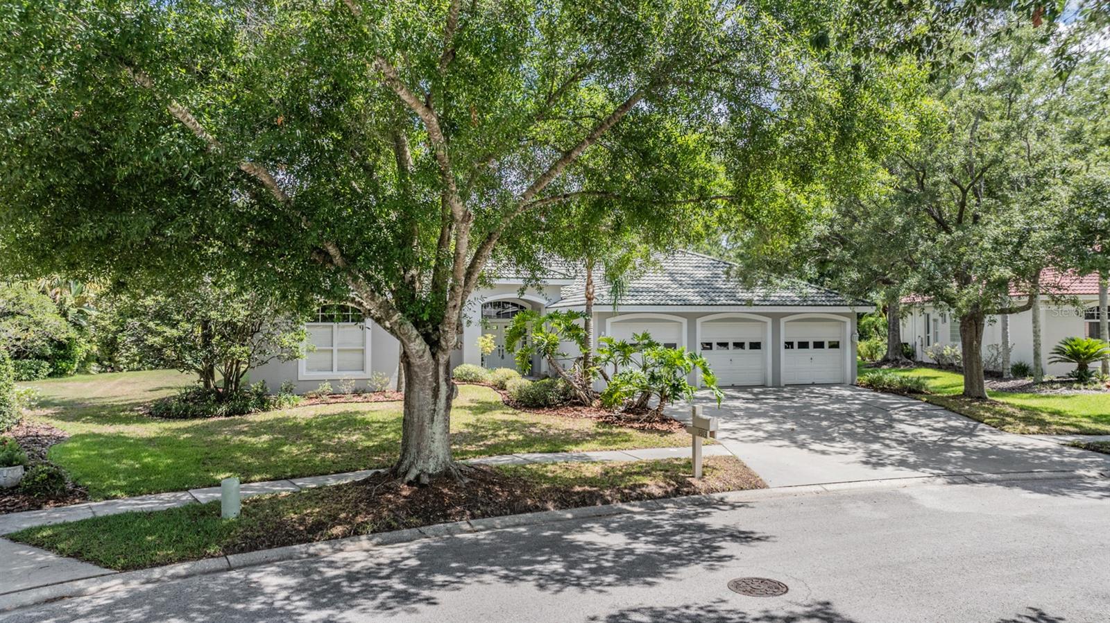 Listing photo id 28 for 9313 Cypress Bend Drive