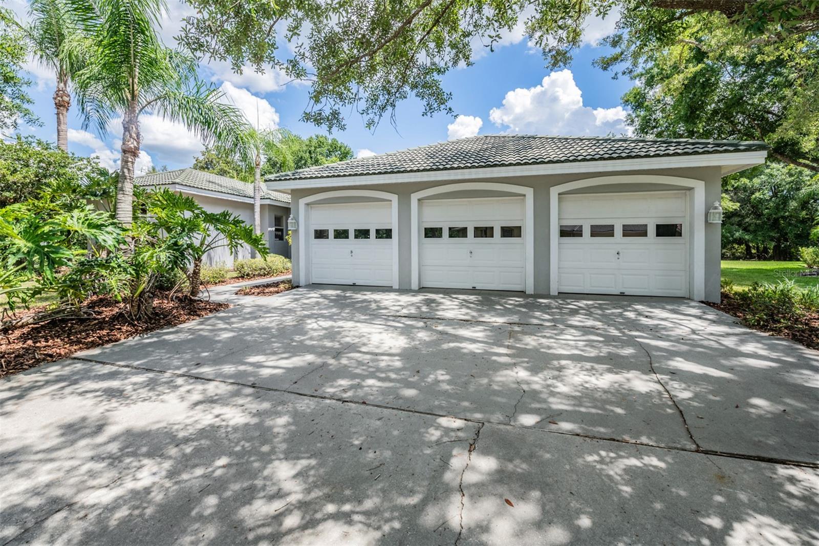 Listing photo id 32 for 9313 Cypress Bend Drive