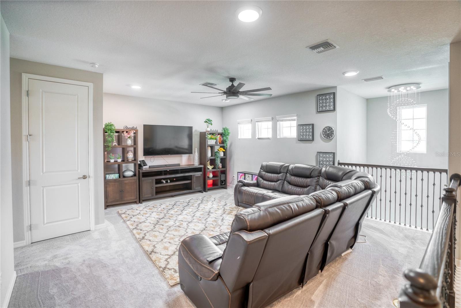 Listing photo id 20 for 6456 Grandview Hill Court