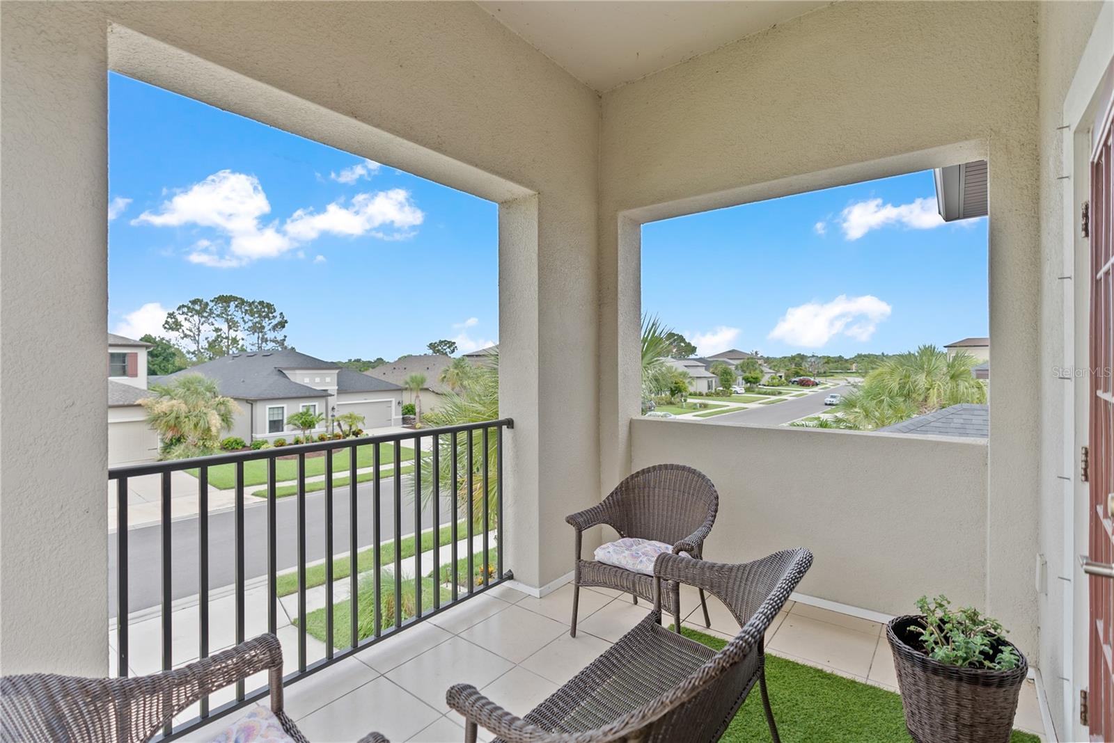 Listing photo id 70 for 6456 Grandview Hill Court