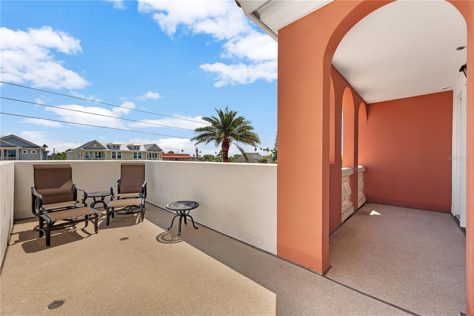 Listing photo id 35 for 16300 Gulf Boulevard 300b