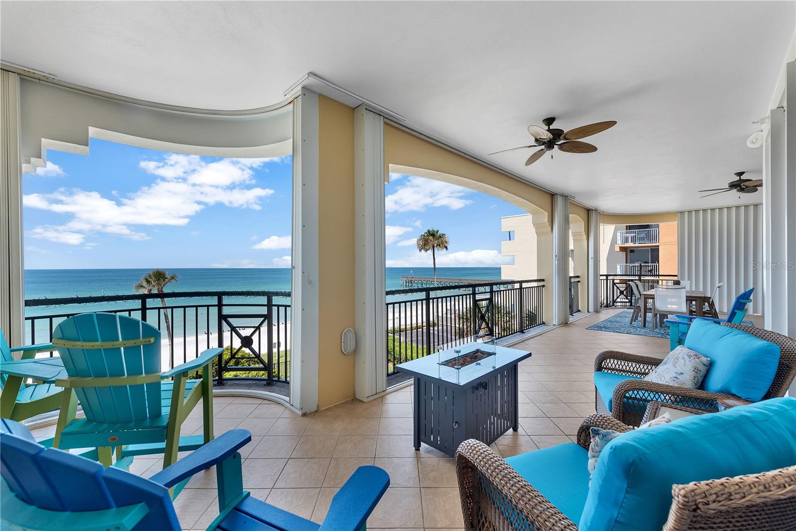 Listing photo id 54 for 16300 Gulf Boulevard 300b