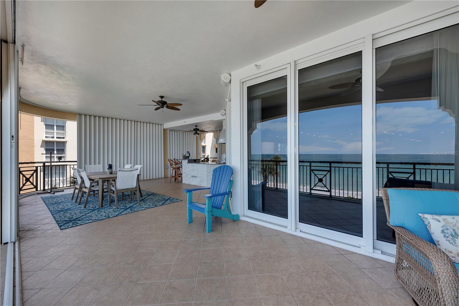 Listing photo id 56 for 16300 Gulf Boulevard 300b