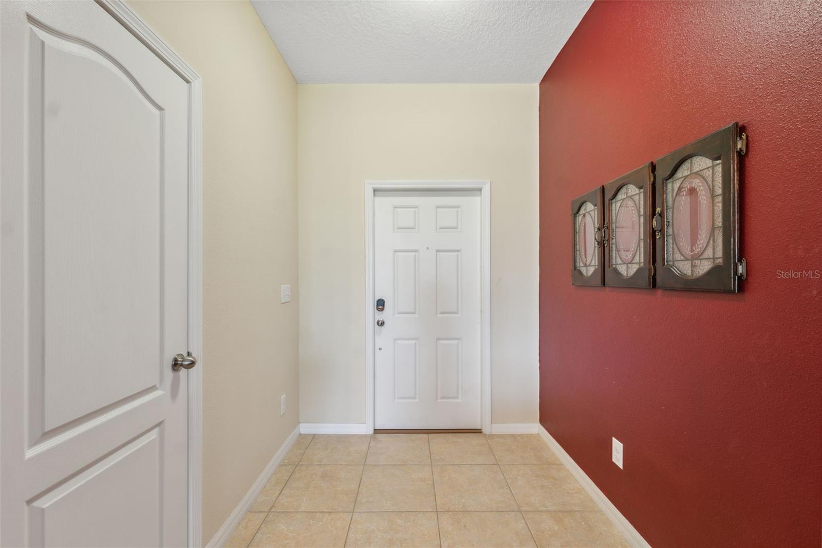 Image 4 of 47 For 11903 Greengate Drive