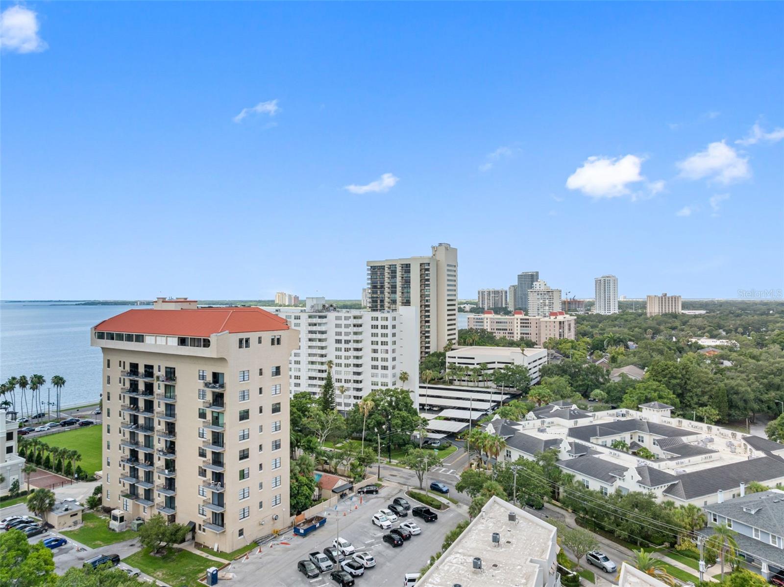 Image 10 of 69 For 2109 Bayshore Boulevard 102