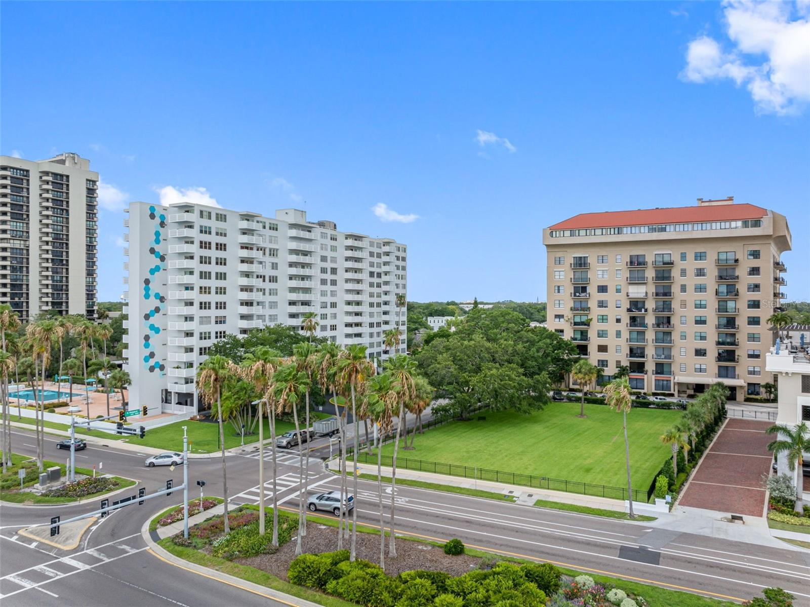 Image 18 of 69 For 2109 Bayshore Boulevard 102