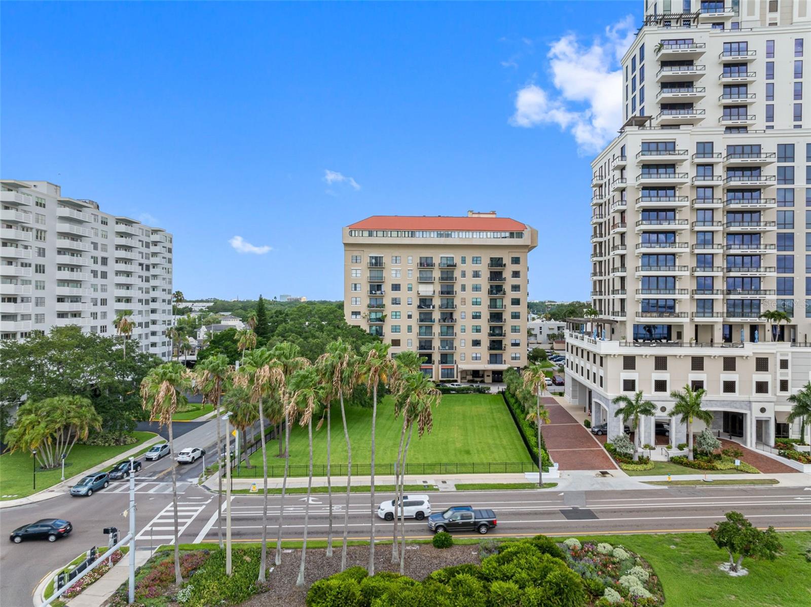 Image 22 of 69 For 2109 Bayshore Boulevard 102