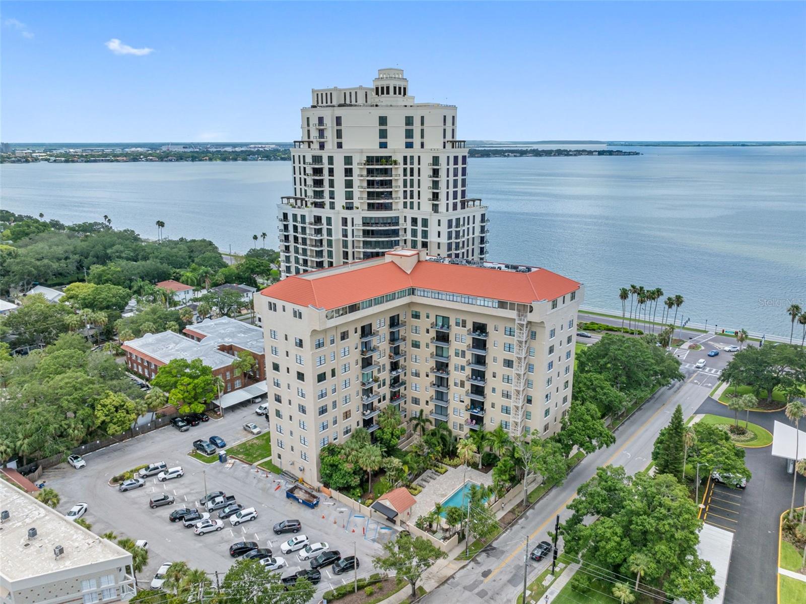 Image 30 of 69 For 2109 Bayshore Boulevard 102