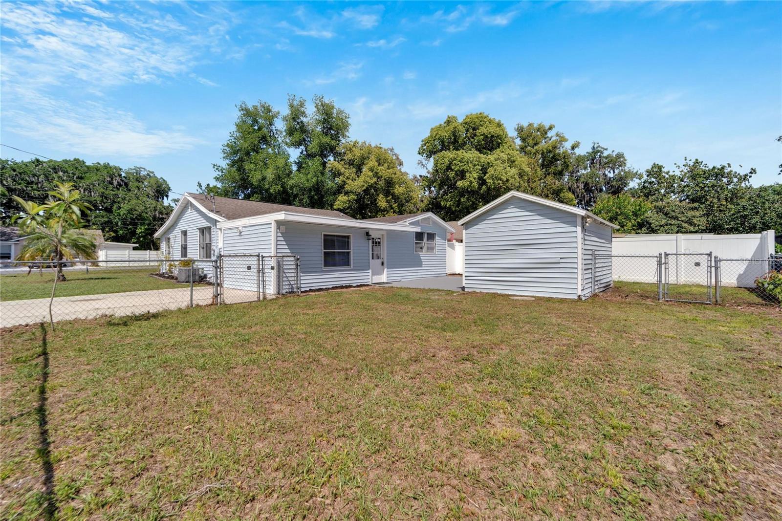 Listing photo id 53 for 913 Cherry Street