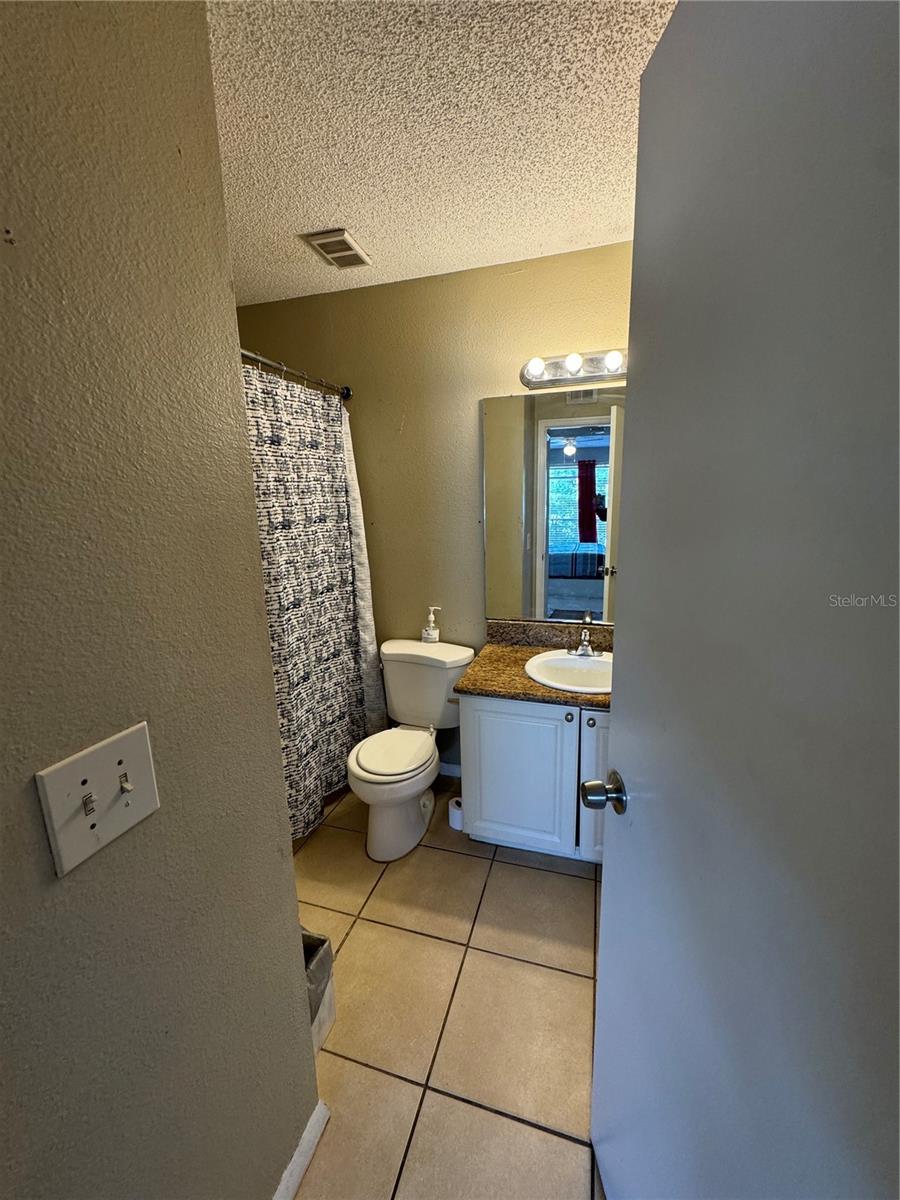 Listing photo id 8 for 9481 Highland Oak Drive 1611