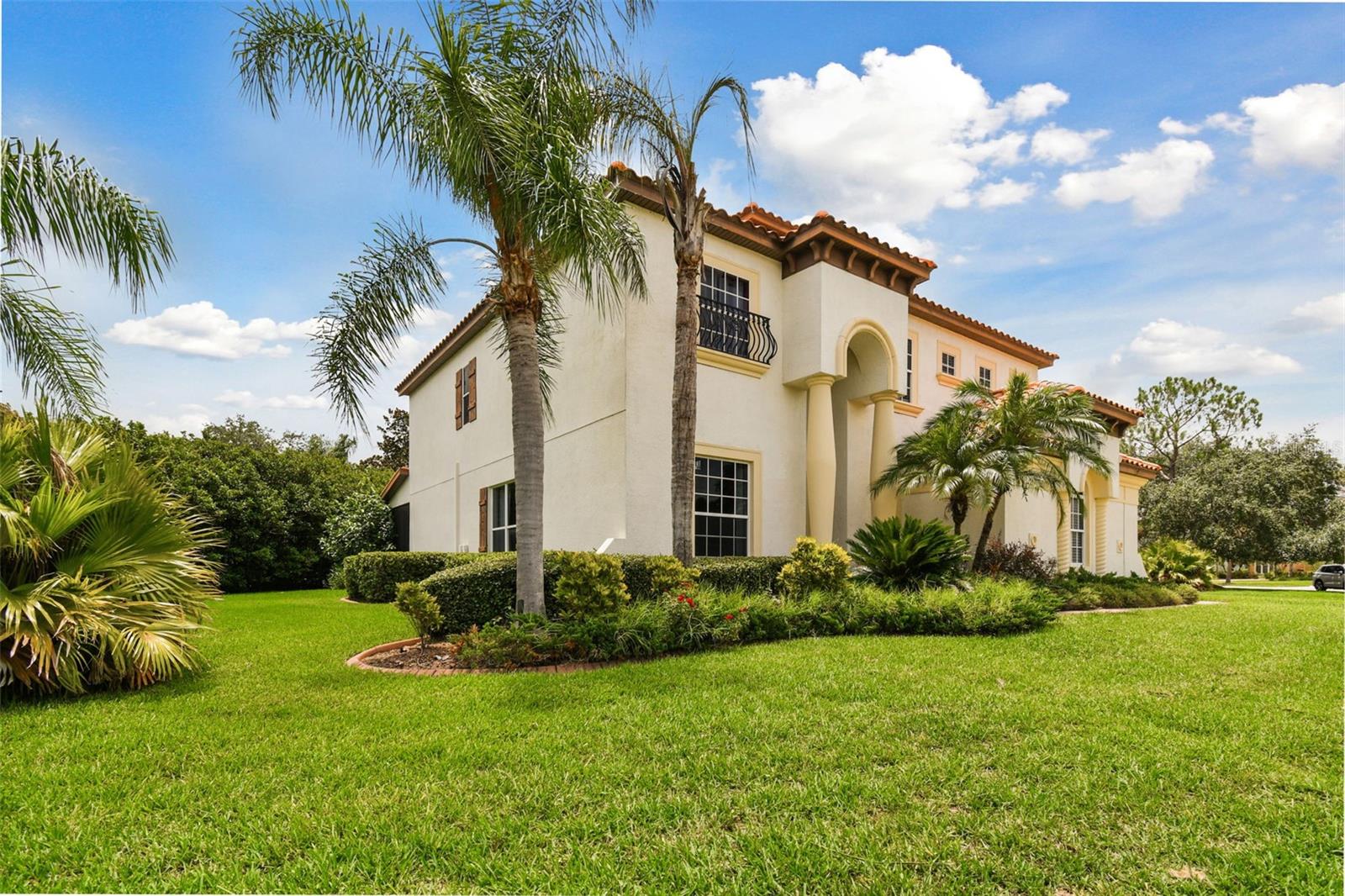 Listing photo id 4 for 10528 Bermuda Isle Drive