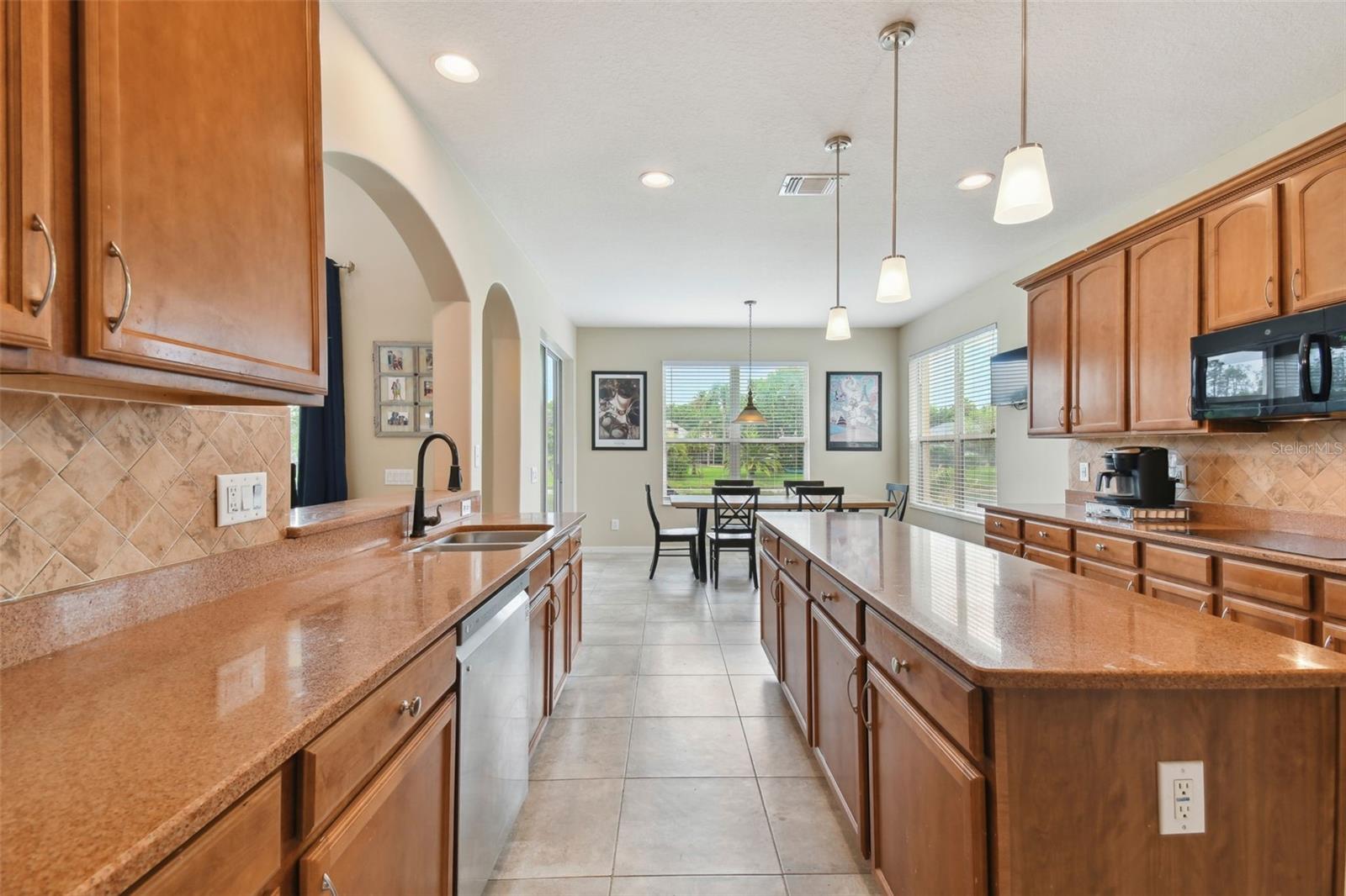 Listing photo id 24 for 26926 Shoregrass Drive