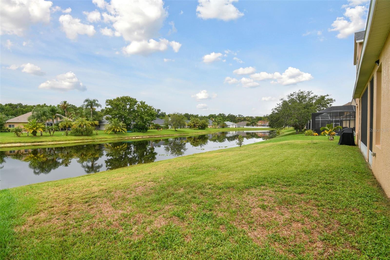 Listing photo id 67 for 26926 Shoregrass Drive