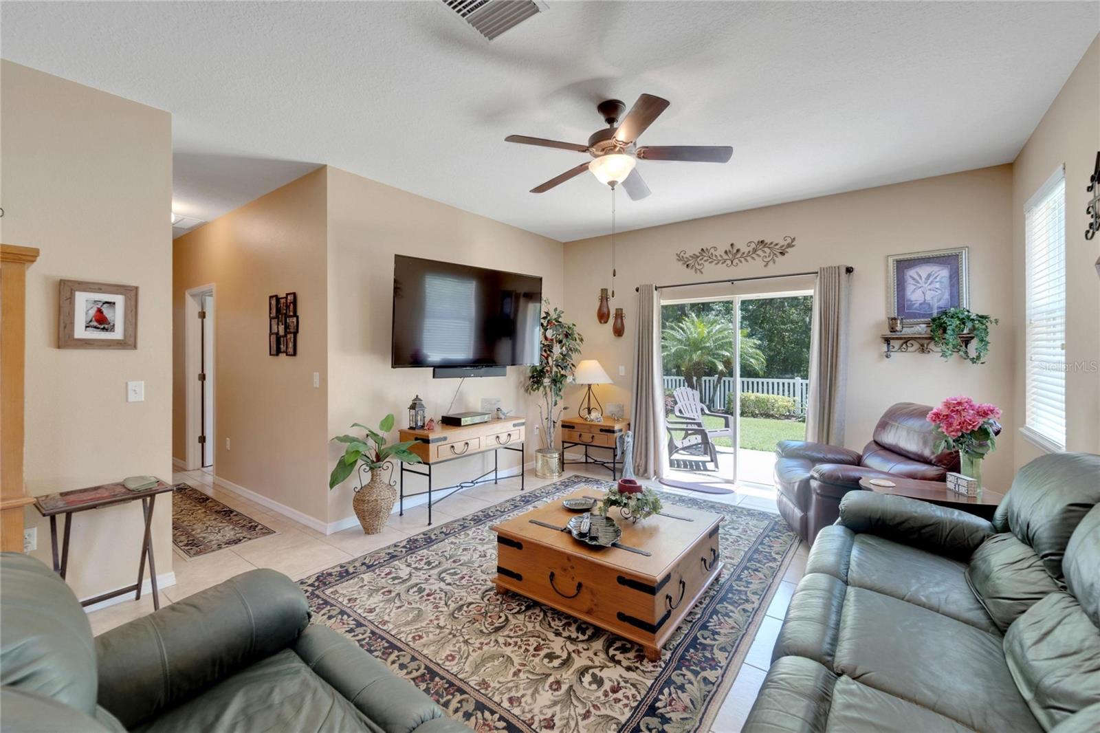 Listing photo id 22 for 2711 Walden Woods Drive