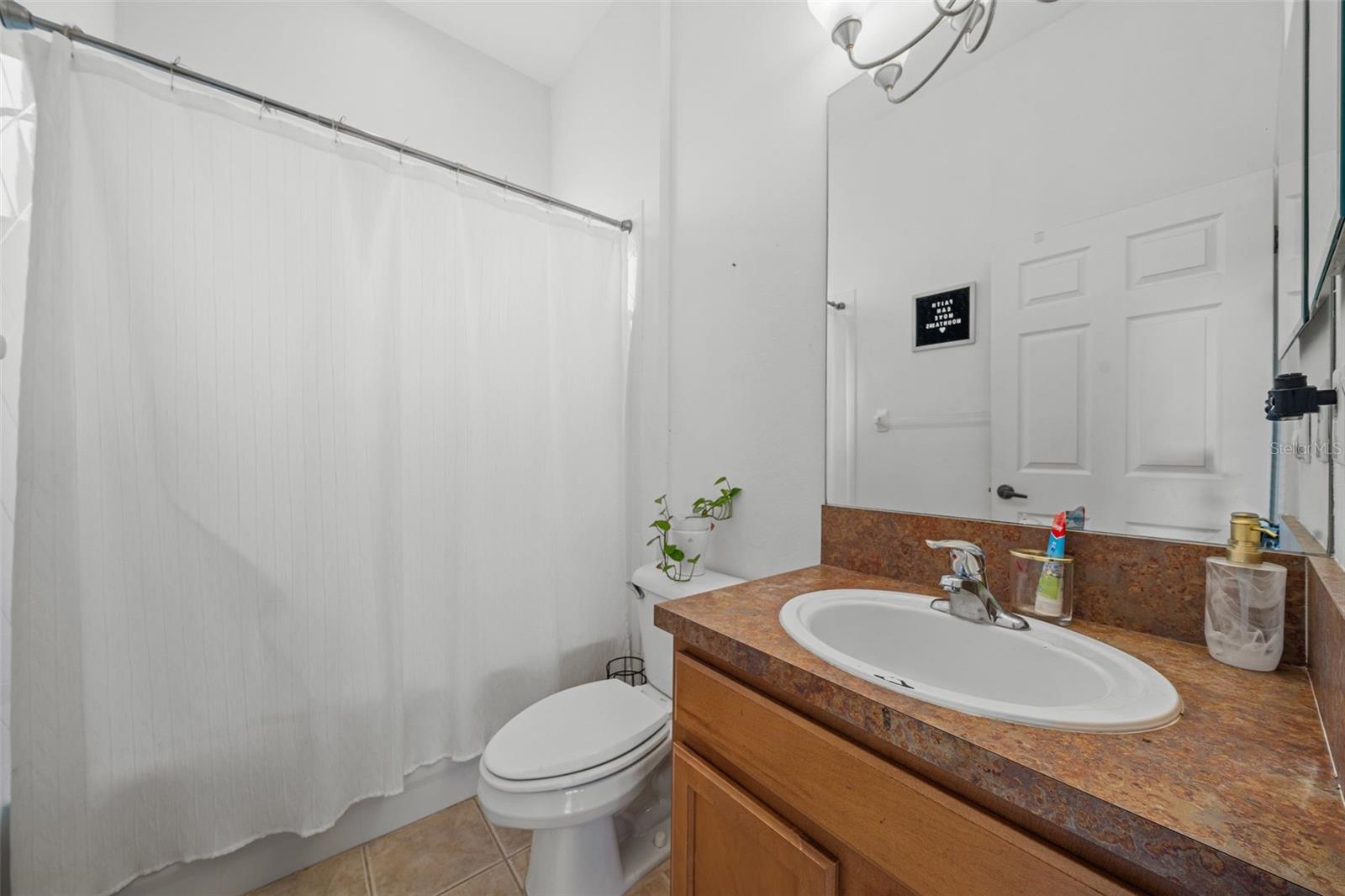 Listing photo id 32 for 2425 Blue Stone Court