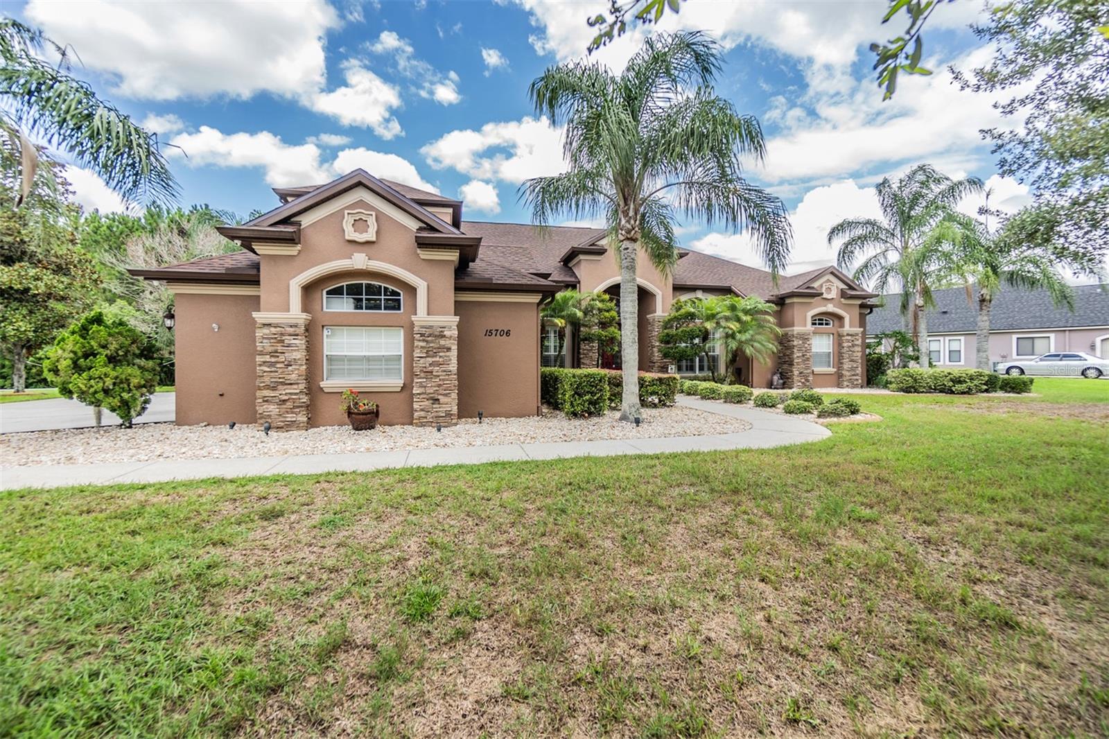 Listing photo id 55 for 15706 Blue Star Court