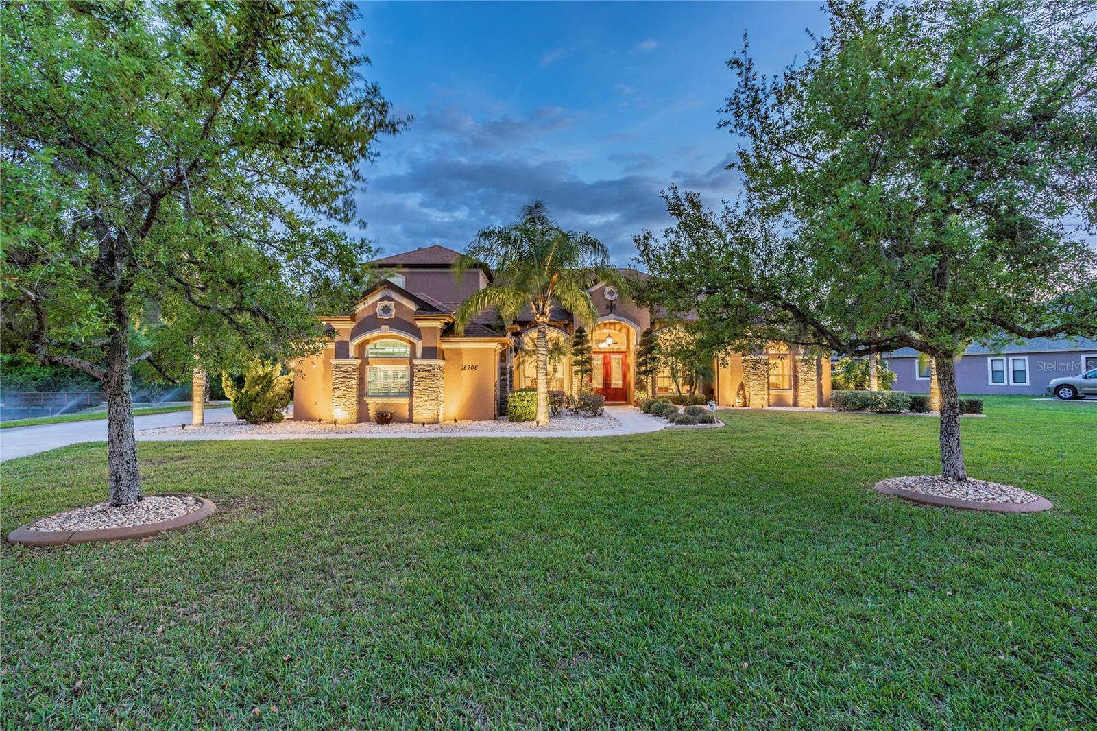 Listing photo id 58 for 15706 Blue Star Court