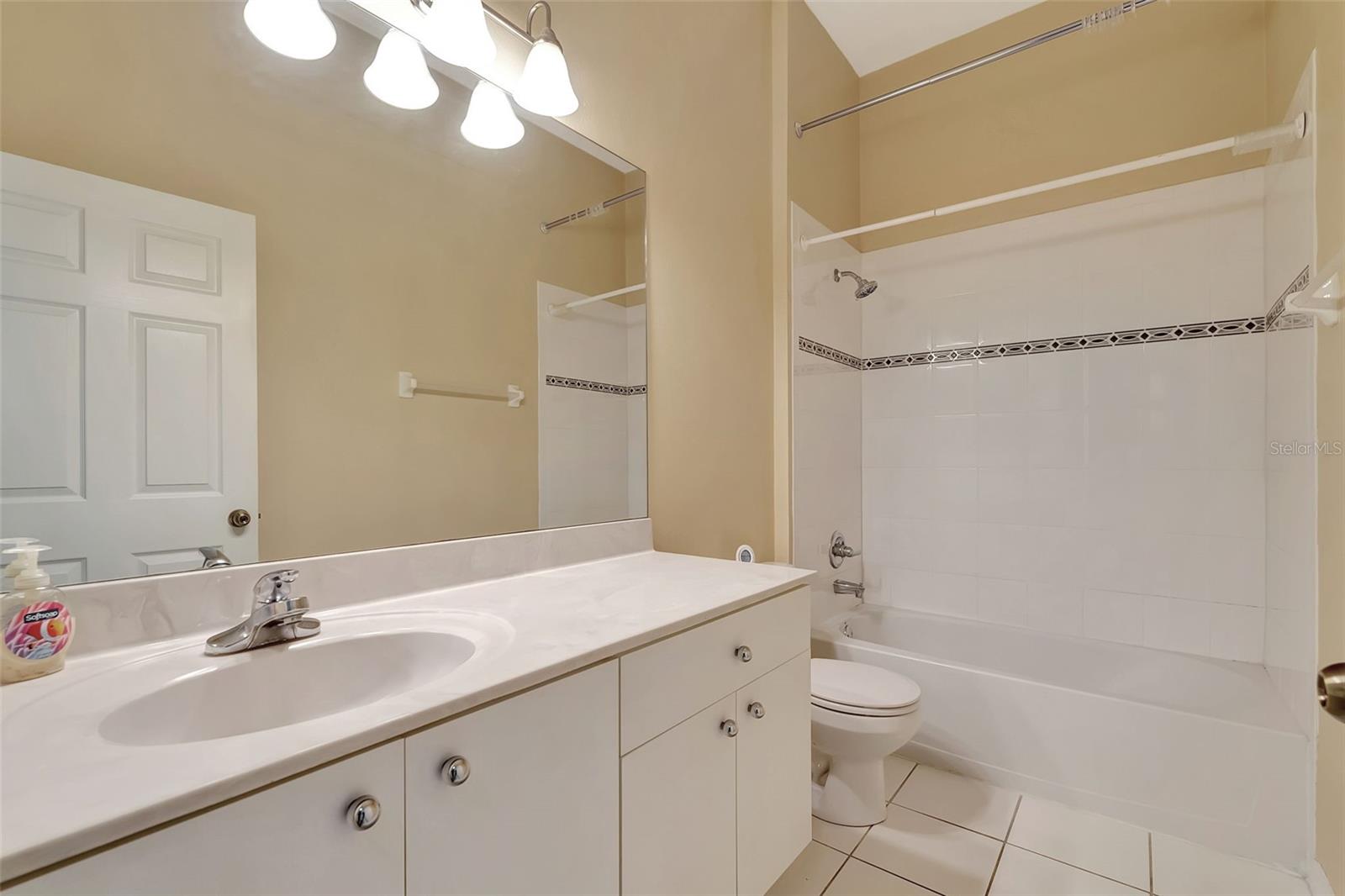 Listing photo id 21 for 10906 Holly Cone Drive