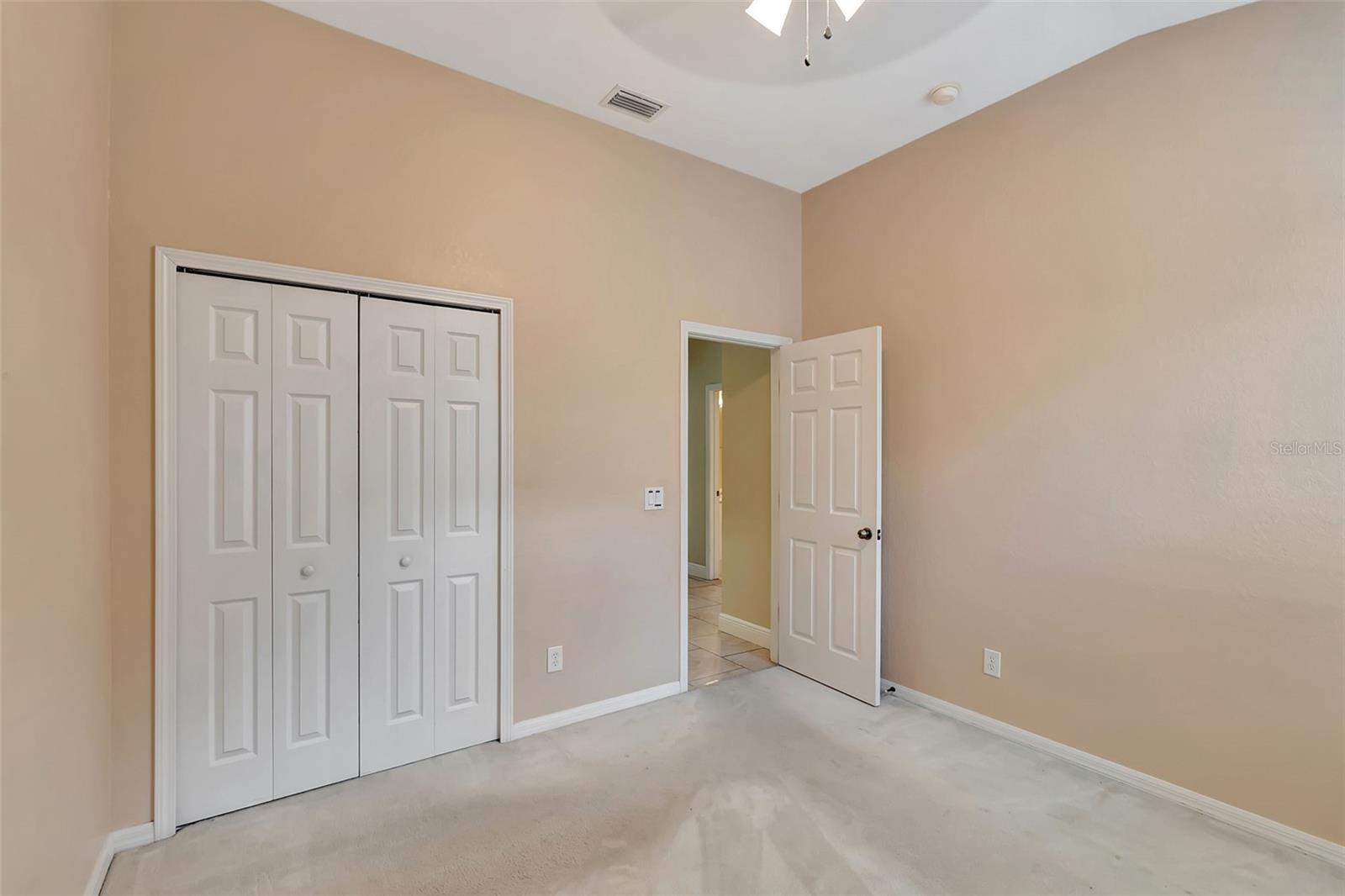 Listing photo id 25 for 10906 Holly Cone Drive