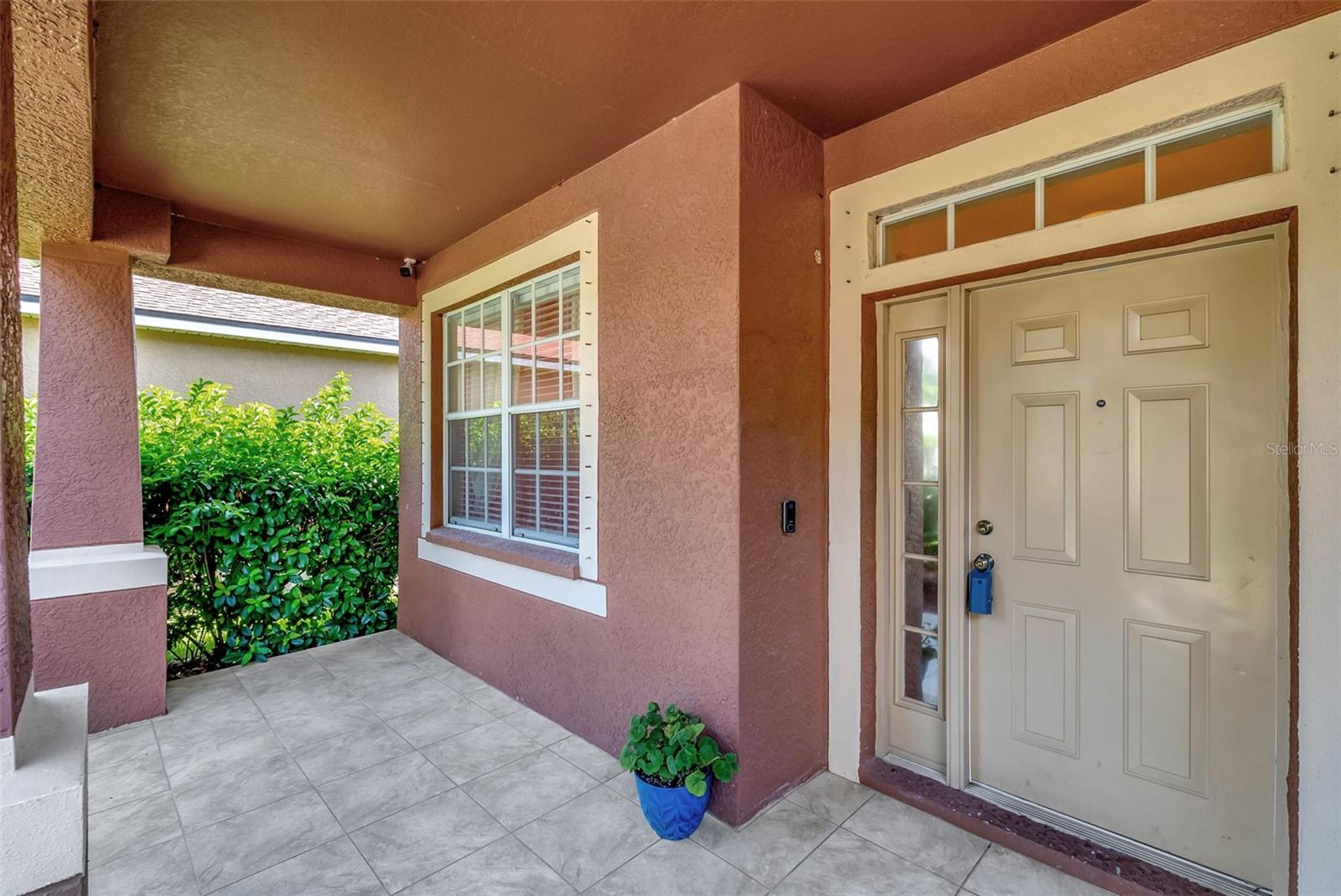 Listing photo id 2 for 10906 Holly Cone Drive