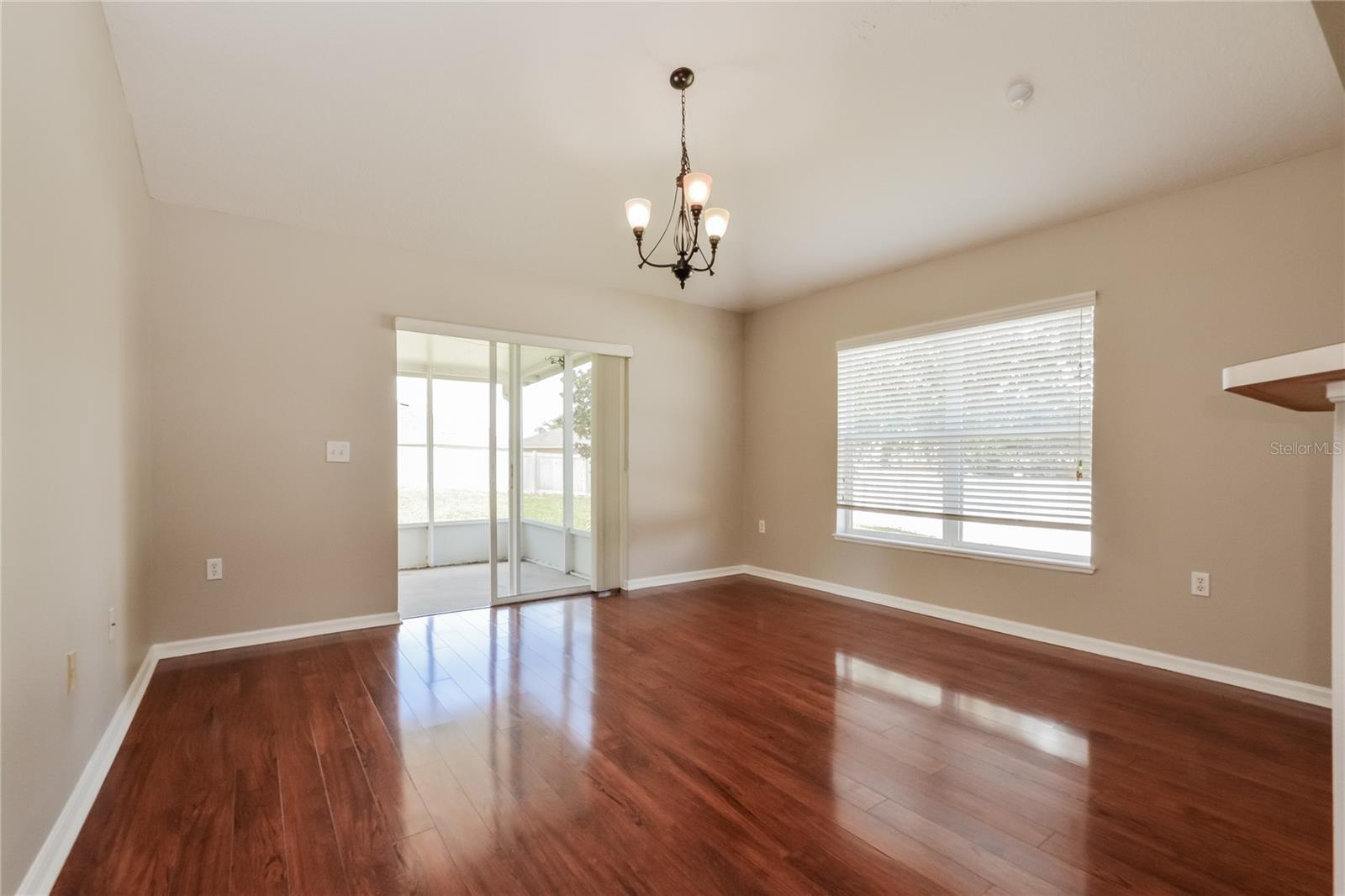 Image 6 of 24 For 31817 Sunpark Circle