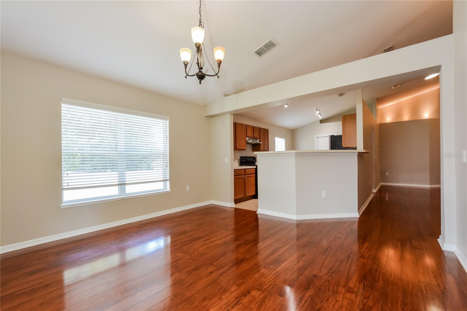 Image 7 of 24 For 31817 Sunpark Circle